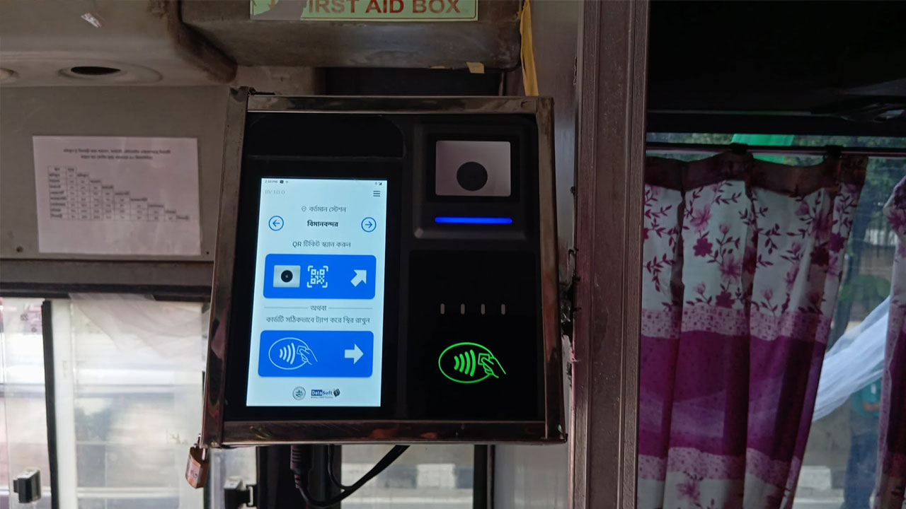 বাসে যেভাবে ব্যবহার করবেন ‘র‌্যাপিড পাস’ ও ‘কিউআর কোড’