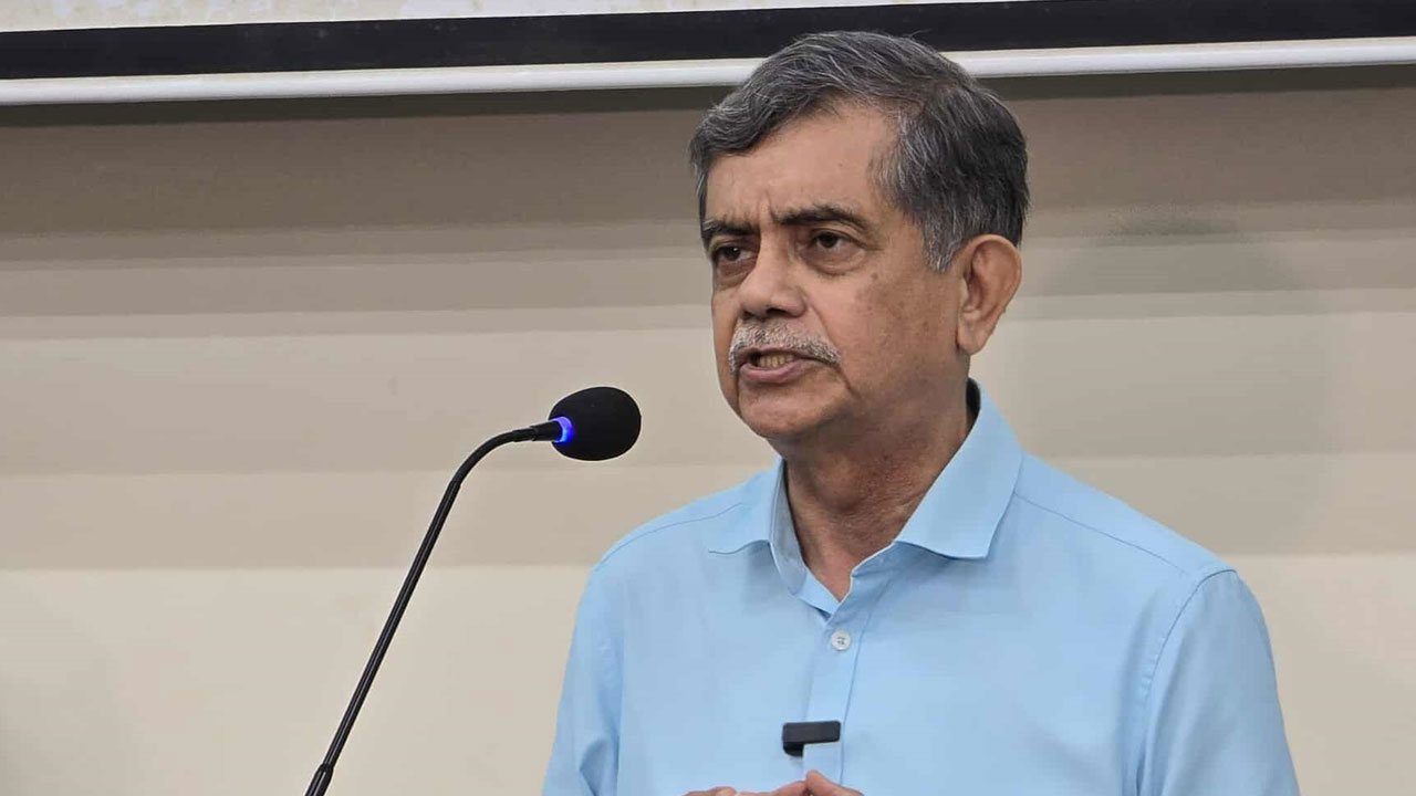 নিজেরা দলাদলি করলে নতুন দেশ গড়ার প্রত্যয় চরমভাবে ব্যর্থ হবে