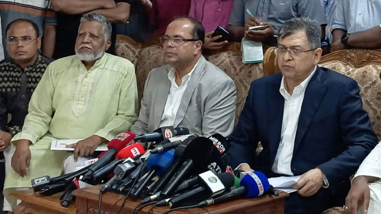 অনির্বাচিতদের মাধ্যমে সংবিধান সংশোধনের চিন্তা গণতান্ত্রিক চেতনাবিরোধী