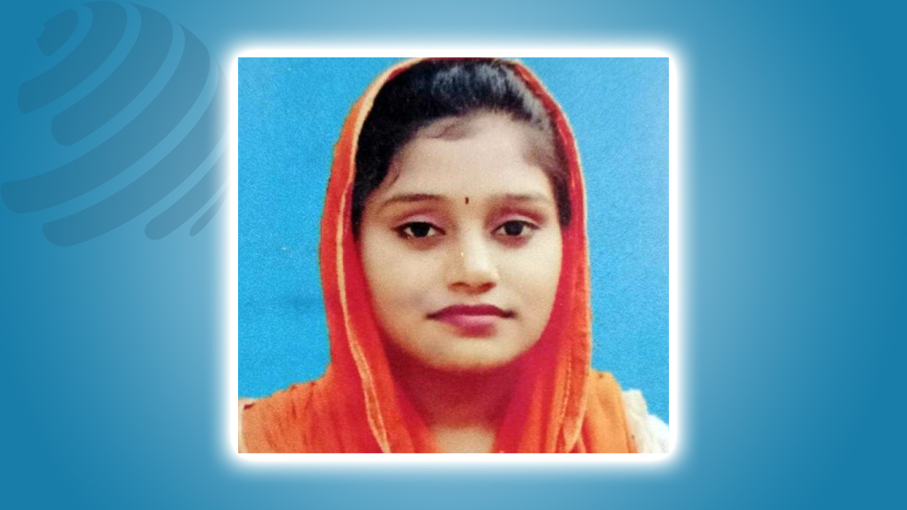 সন্তান কোলে নিয়ে পরীক্ষা দিয়ে দেশসেরা রাজশাহীর শামীমা