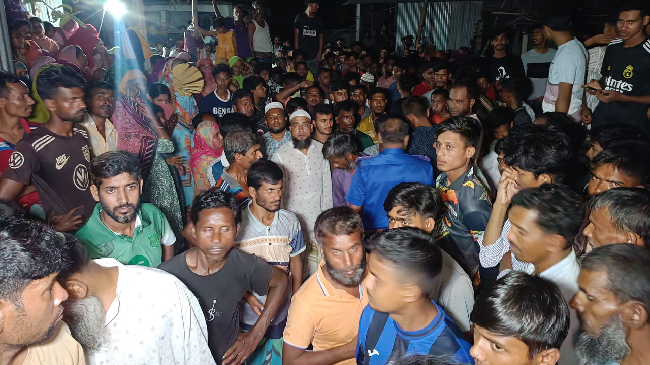 সাত বছরের মেয়েকে হত্যার পর বস্তাবন্দি করে পালাল সৎমা