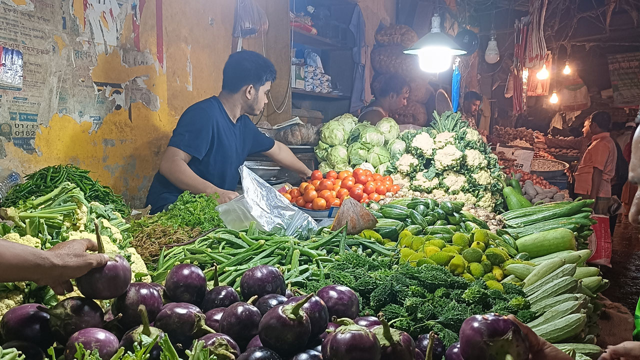 রাজধানীতে বেড়েছে সবজির দাম
