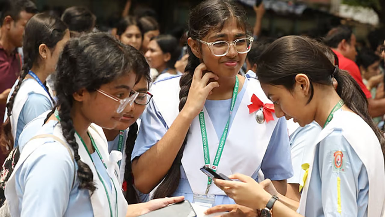 যে পদ্ধতিতে জানা যাবে এসএসসি পরীক্ষার ফল