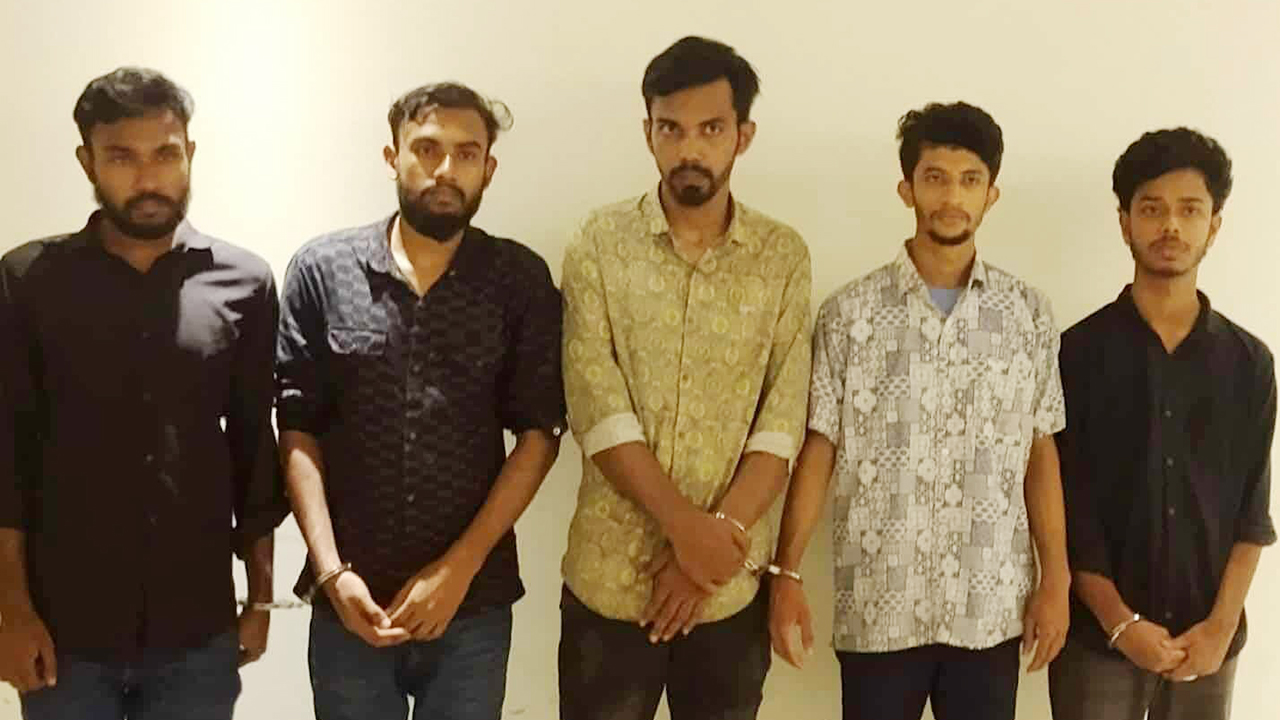 বৈষম্যবিরোধী ছাত্র আন্দোলন ও বাগছাসের ৫ নেতা স্থায়ী বহিষ্কার