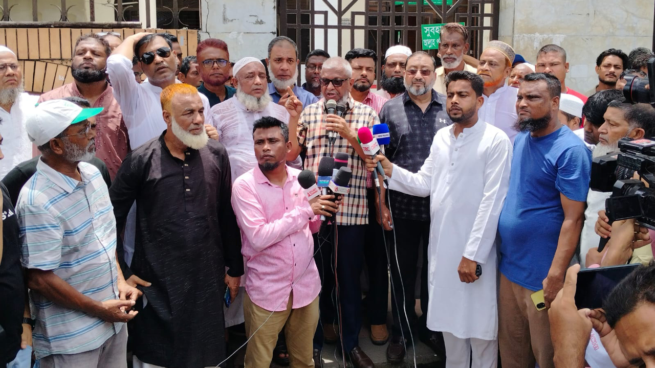 পাথর কোয়ারি নিয়ে উত্তাল সিলেট, ডিসিকে অপসারণে আল্টিমেটাম আরিফের