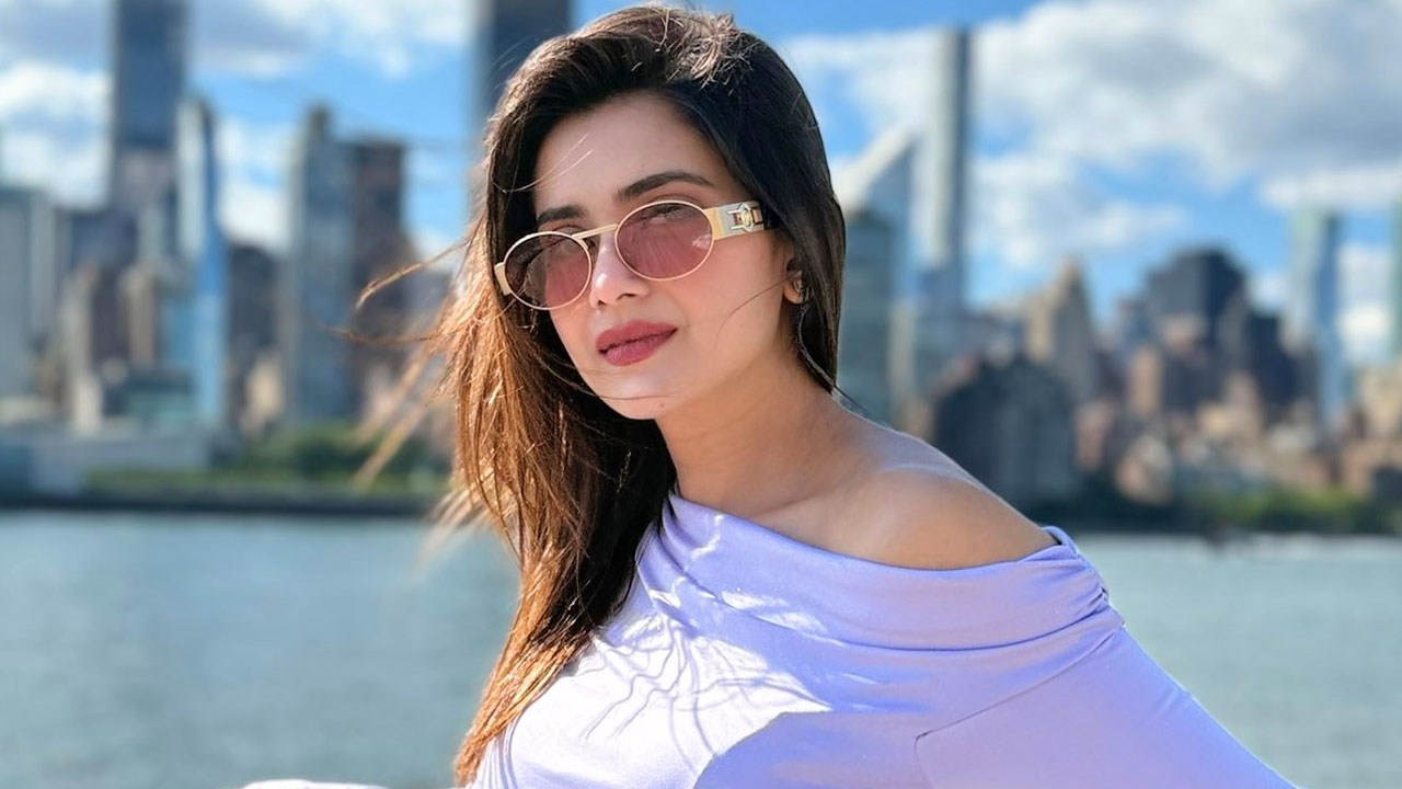 ‘আমারটা ক্যানসেল করিয়ে আমার সহকর্মী দুটি অ্যাওয়ার্ড নেন’