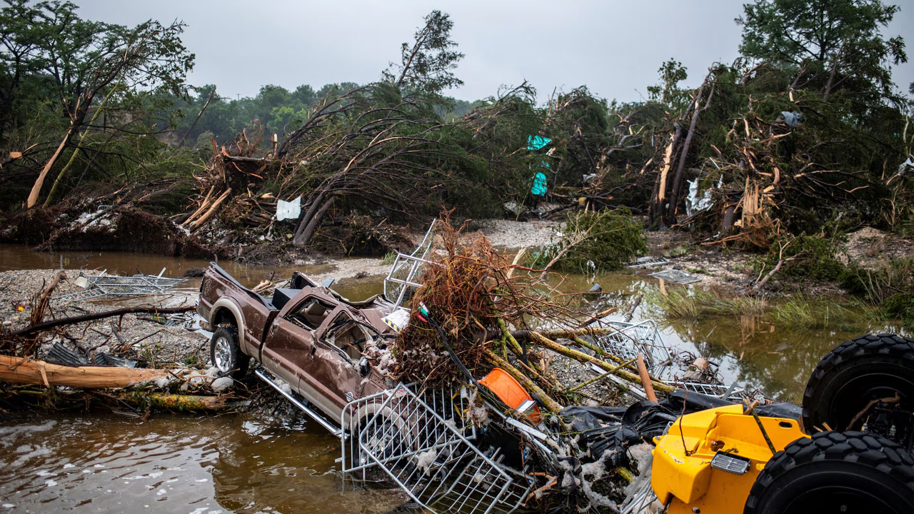 টেক্সাসে হঠাৎ কেন বন্যা, কেন এত প্রাণহানি