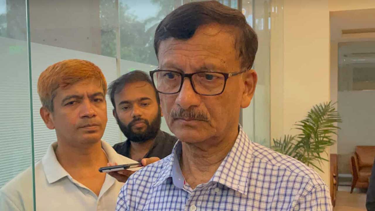 সুযোগ পেলে জঙ্গি সংশ্লিষ্টতায় অভিযুক্ত বাংলাদেশিদের নিয়ে আলাপ