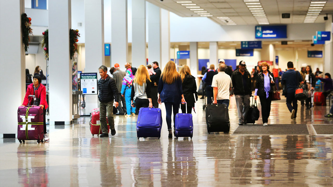 আইন ভাঙলে বাতিল হবে ভিসা, কড়া হুঁশিয়ারি যুক্তরাষ্ট্রের