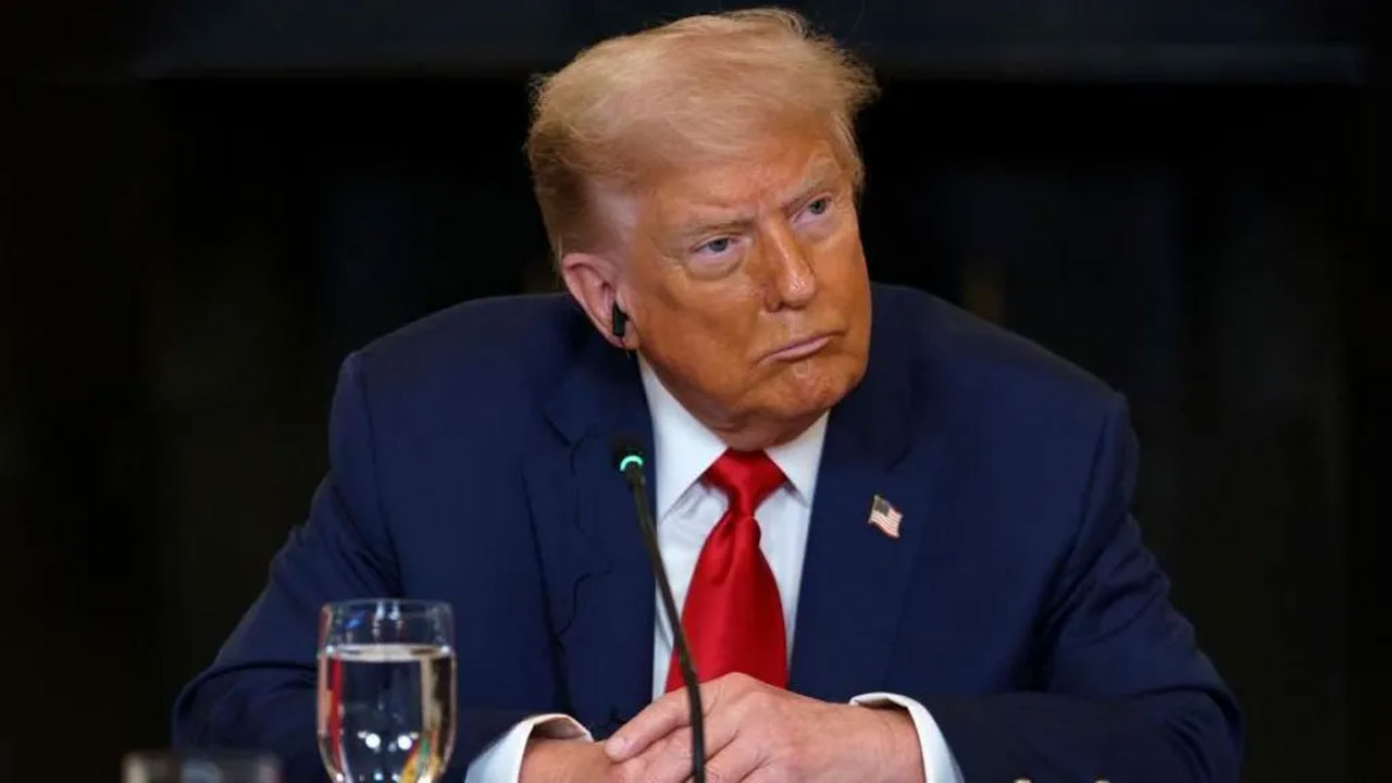 কানাডিয়ান পণ্যের ওপর ৩৫ শতাংশ শুল্ক আরোপের হুমকি ট্রাম্পের