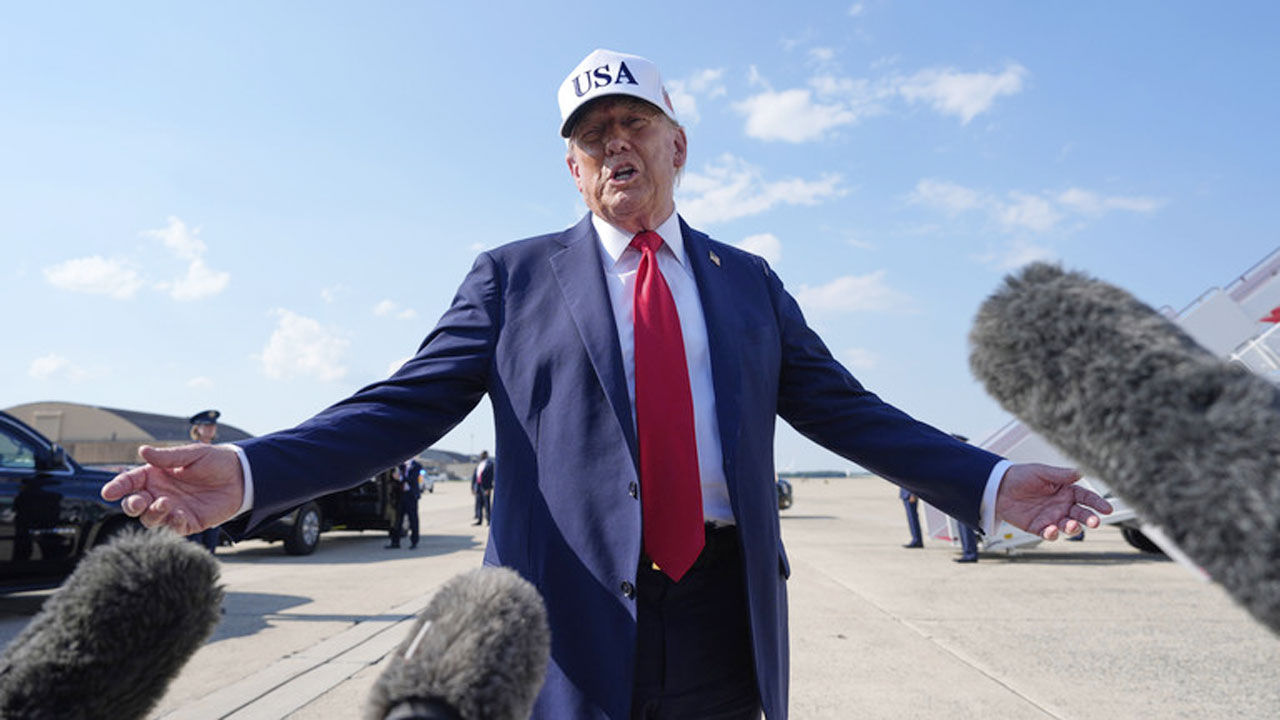 পুতিনের সঙ্গে দীর্ঘ ফোনালাপে কোনো অগ্রগতি হয়নি : ট্রাম্প