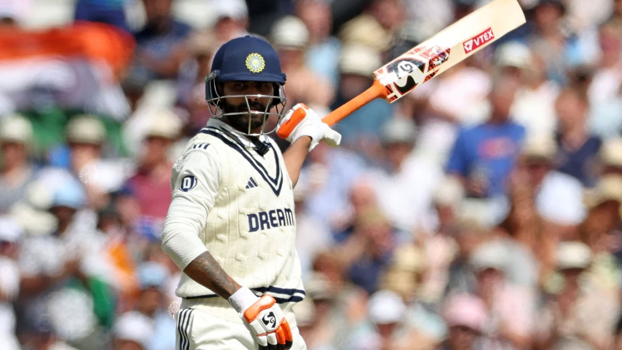 কপিল দেবকে ছুঁয়ে ধোনির পথে জাদেজা