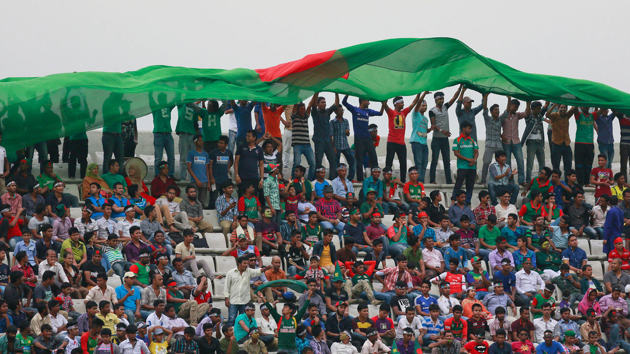 খাবার-পানি নিয়ে স্টেডিয়ামে ঢুকতে পারবেন দর্শকরা, মানতে হবে যেসব শর্ত