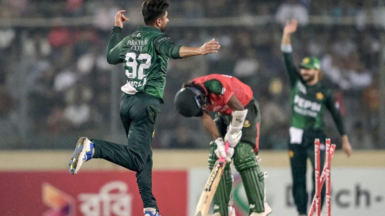 শেষ ম্যাচে বাংলাদেশকে হারিয়ে মান বাঁচাল পাকিস্তান