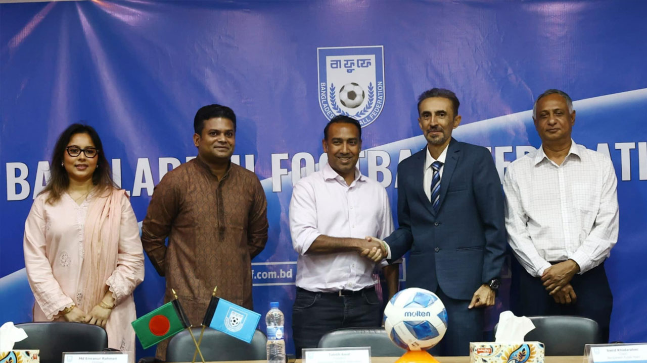 ইরানী কোচে বাংলাদেশে ফুটসালের ‘জন্ম’