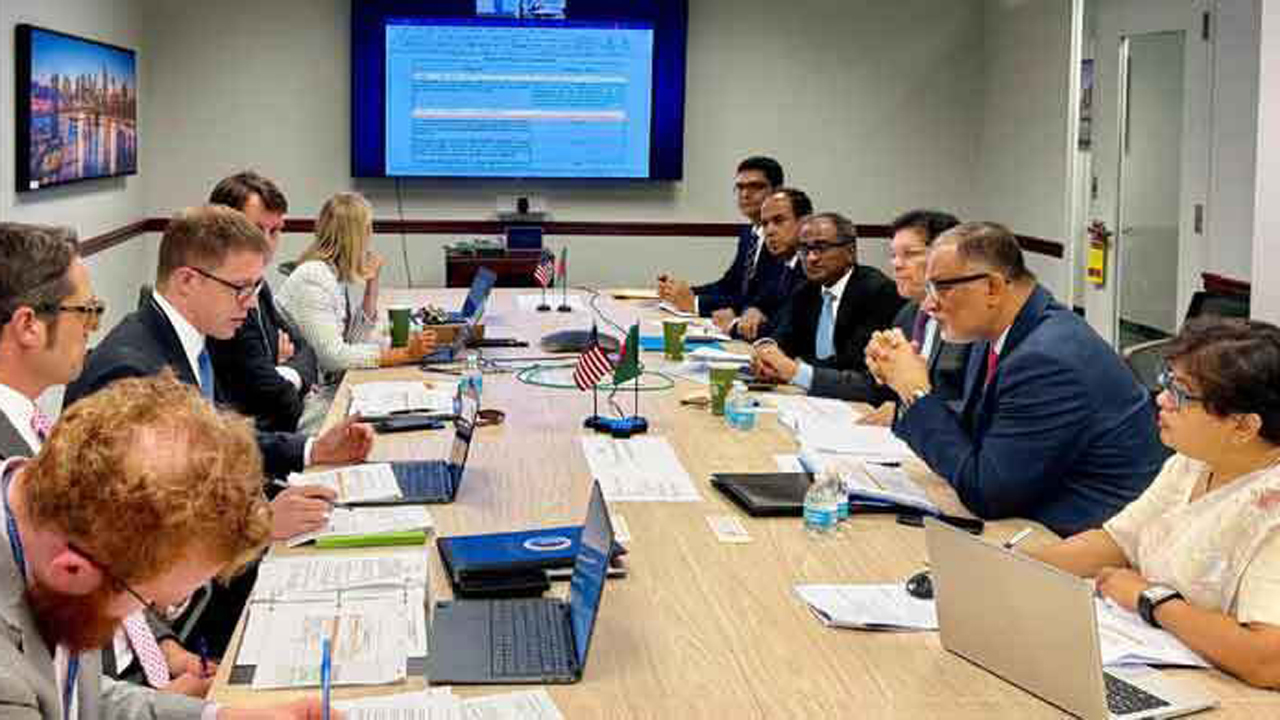 শুল্ক কমানোর সবুজ সংকেত পেয়েছে বাংলাদেশ : বাণিজ্য সচিব