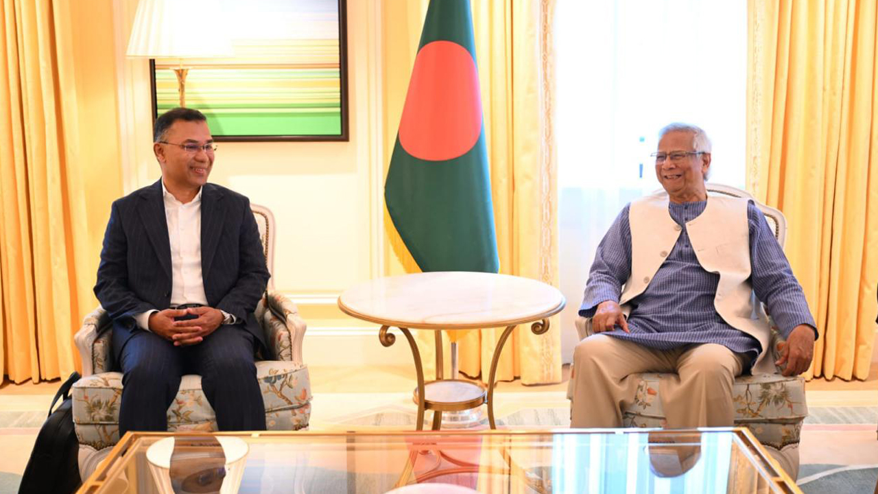 ড. ইউনূসের সঙ্গে তারেক রহমানের বৈঠক শুরু