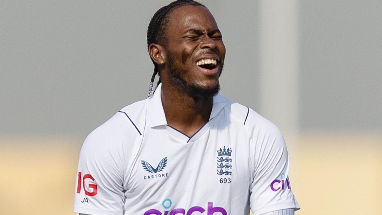 ভারতের চিন্তা বাড়িয়ে চার বছর পর টেস্ট দলে ইংলিশ তারকা পেসার