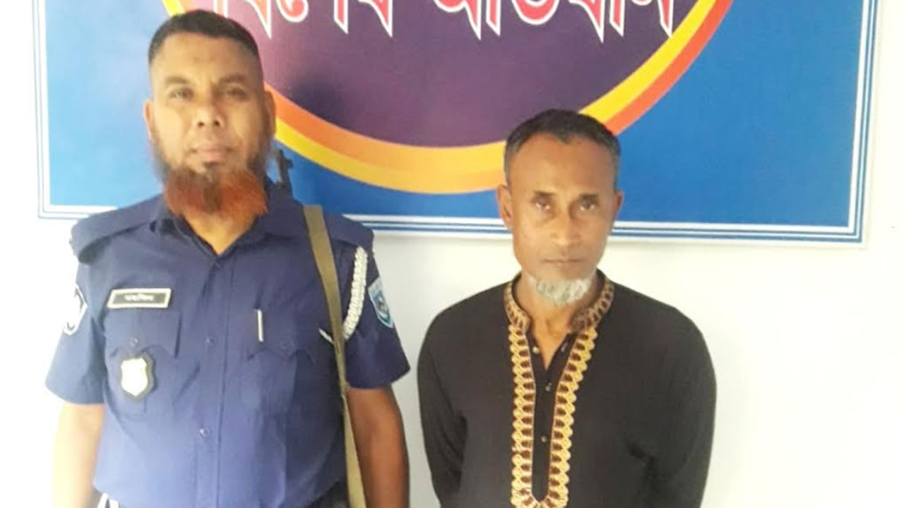 নাশকতার পরিকল্পনার অভিযোগে বিএনপি নেতা গ্রেপ্তার