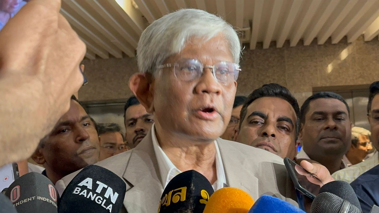 হরমুজ প্রণালী কারণে অর্থনীতিতে কোনো প্রভাব পড়েনি : অর্থ উপদেষ্টা