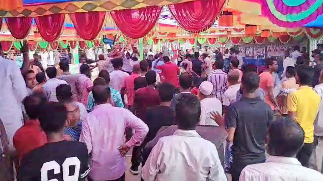 বাগেরহাটে দুই পক্ষের সংঘর্ষে বিএনপির সম্মেলন স্থগিত, আহত ৩০