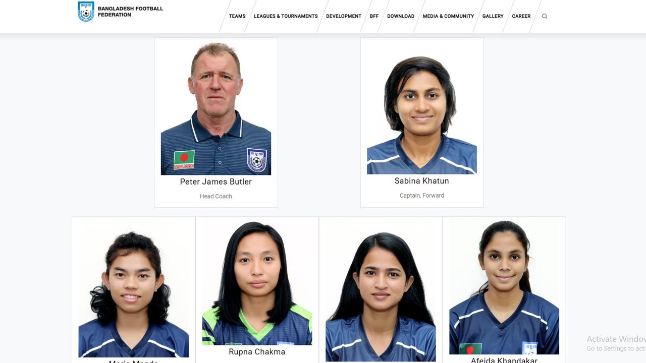 দলেই নেই সাবিনা, বাফুফের ওয়েবসাইটে ‘অধিনায়ক’