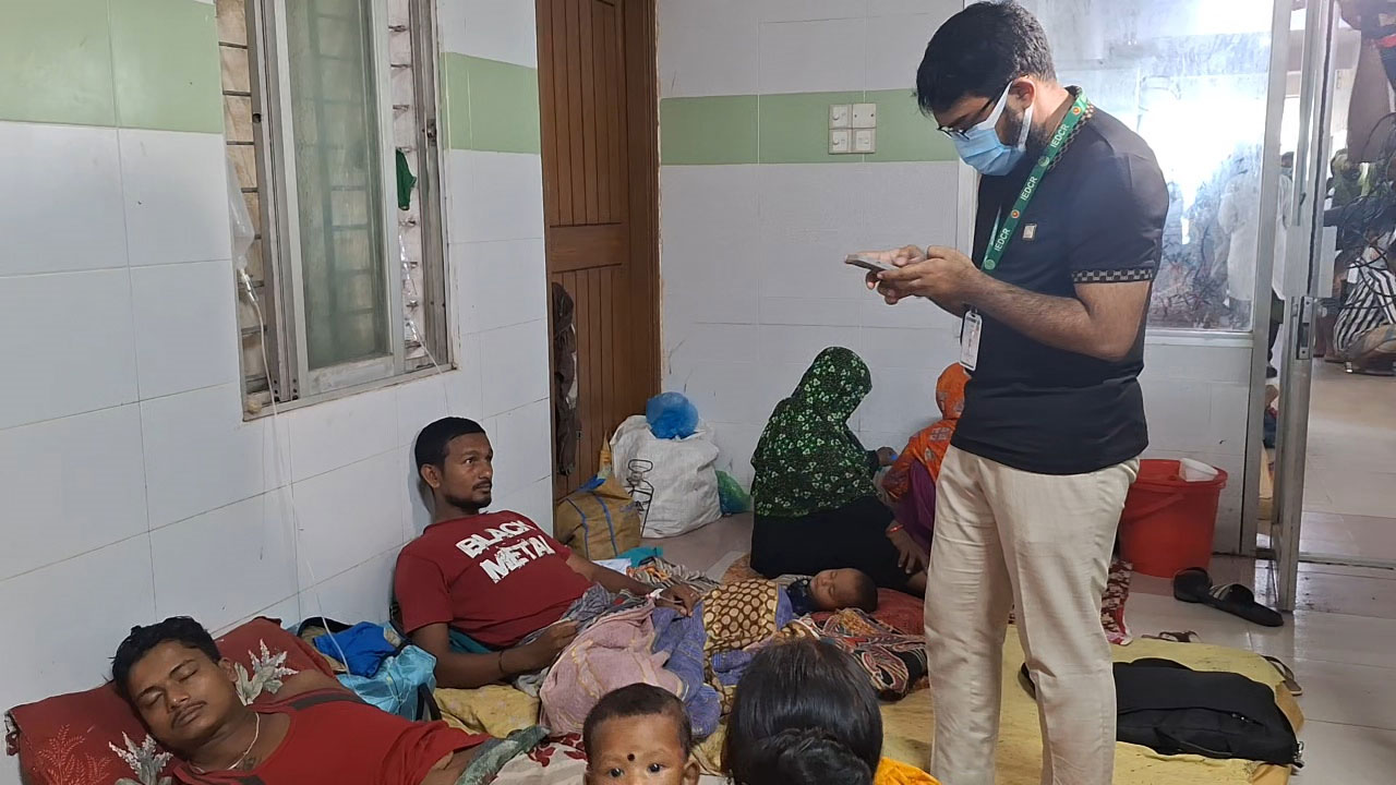 ডেঙ্গুর হটস্পট, কারণ অনুসন্ধানে বরগুনায় আইইডিসিআরের প্রতিনিধি দল