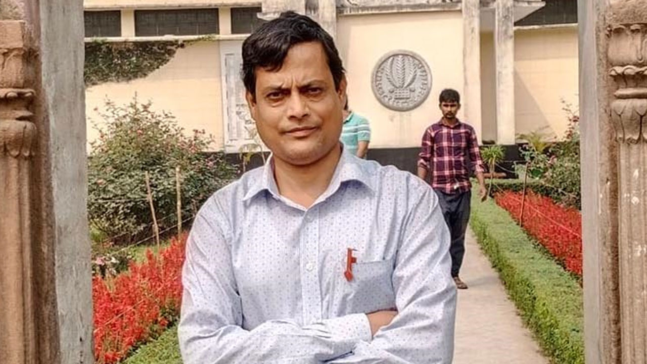 অবশেষে জামিন পেলেন বেরোবি শিক্ষক মাহমুদুল হক