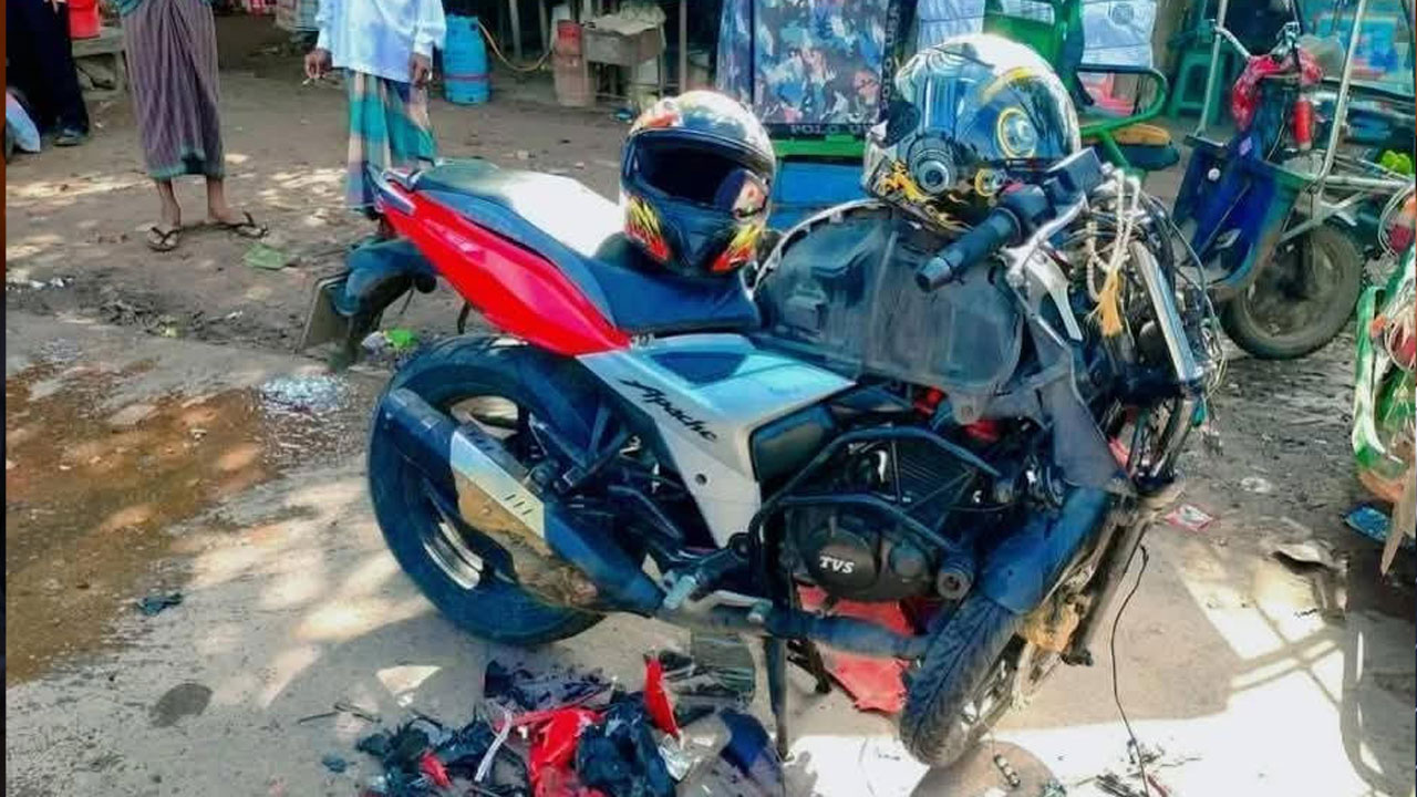 নিয়ন্ত্রণ হারিয়ে দাঁড়িয়ে থাকা ট্রাকে ধাক্কা, ২ মোটরসাইকেল আরোহী নিহত