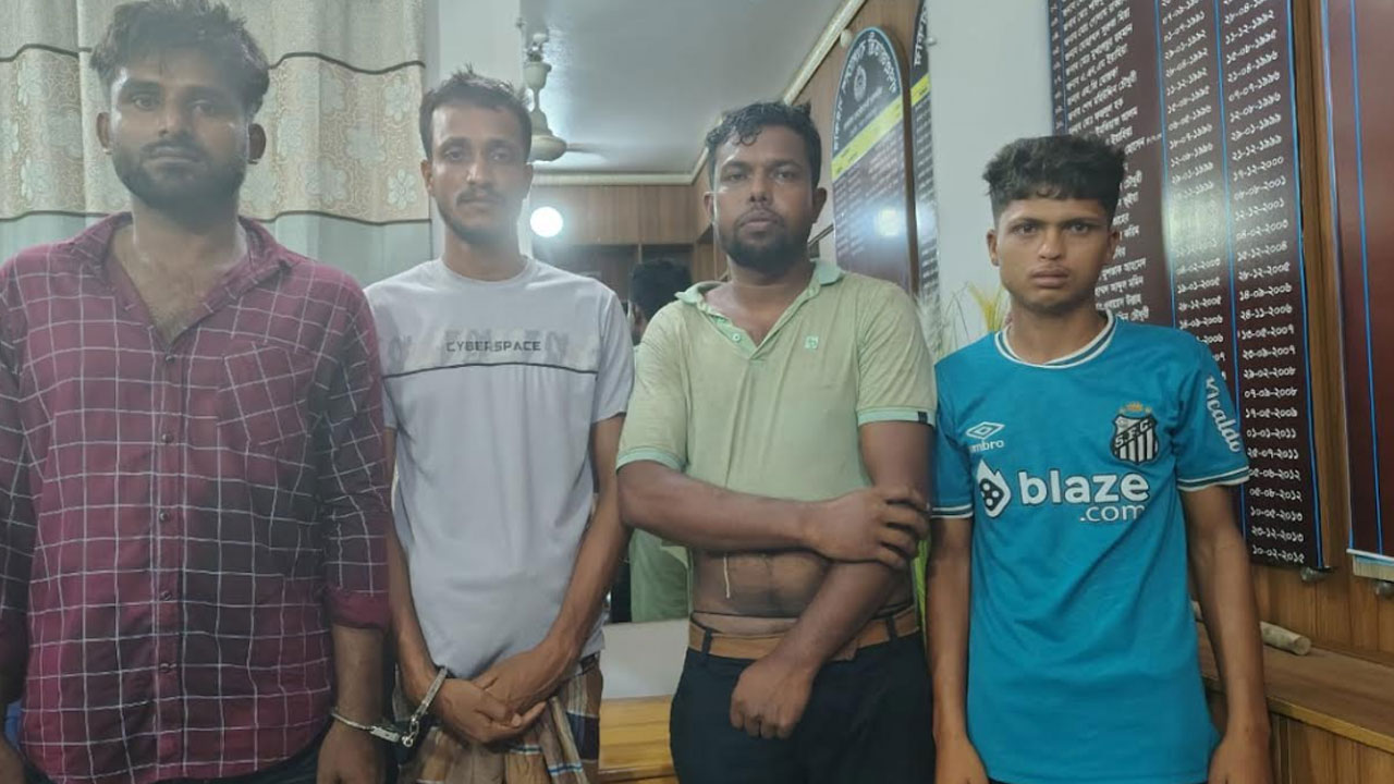 হাসপাতালে ফজর আলী, বাকি চারজনকে জিজ্ঞাসাবাদ চলছে