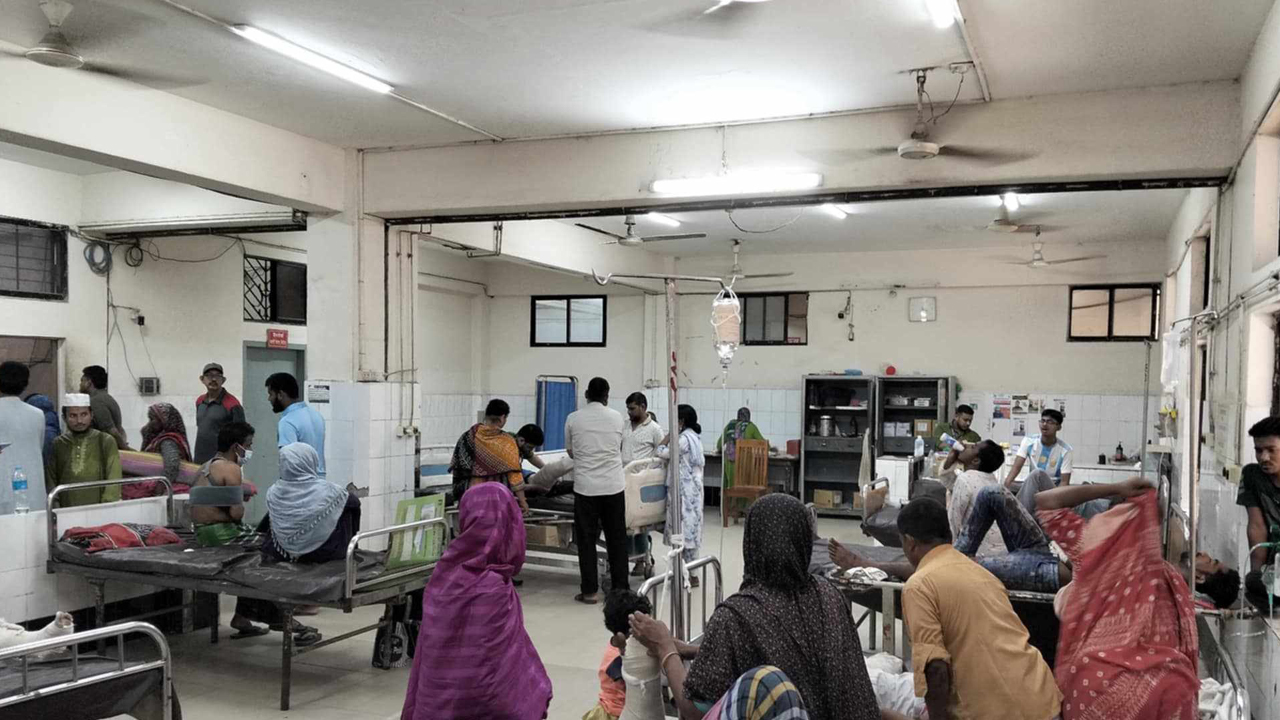 কোরবানি দিতে গিয়ে আহত : দুই দিনে চিকিৎসা নিয়েছেন ৬৪১, ভর্তি ২০৭