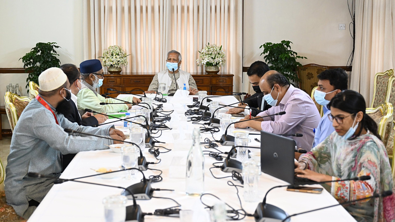 আগামী বছর হজ ব্যবস্থাপনা যেন আরও সুষ্ঠু হয় : প্রধান উপদেষ্টা