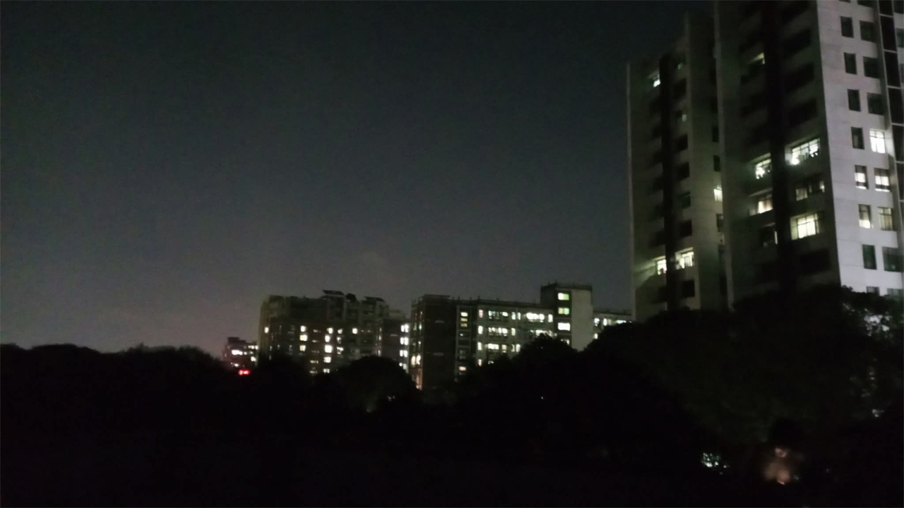 গ্রিডে ত্রুটি, বিদ্যুৎবিহীন ঢাকা বিশ্ববিদ্যালয়ের হলগুলো