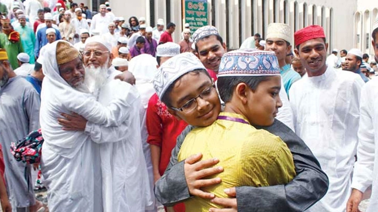 ত্যাগের মহিমার ঈদুল আজহা আজ