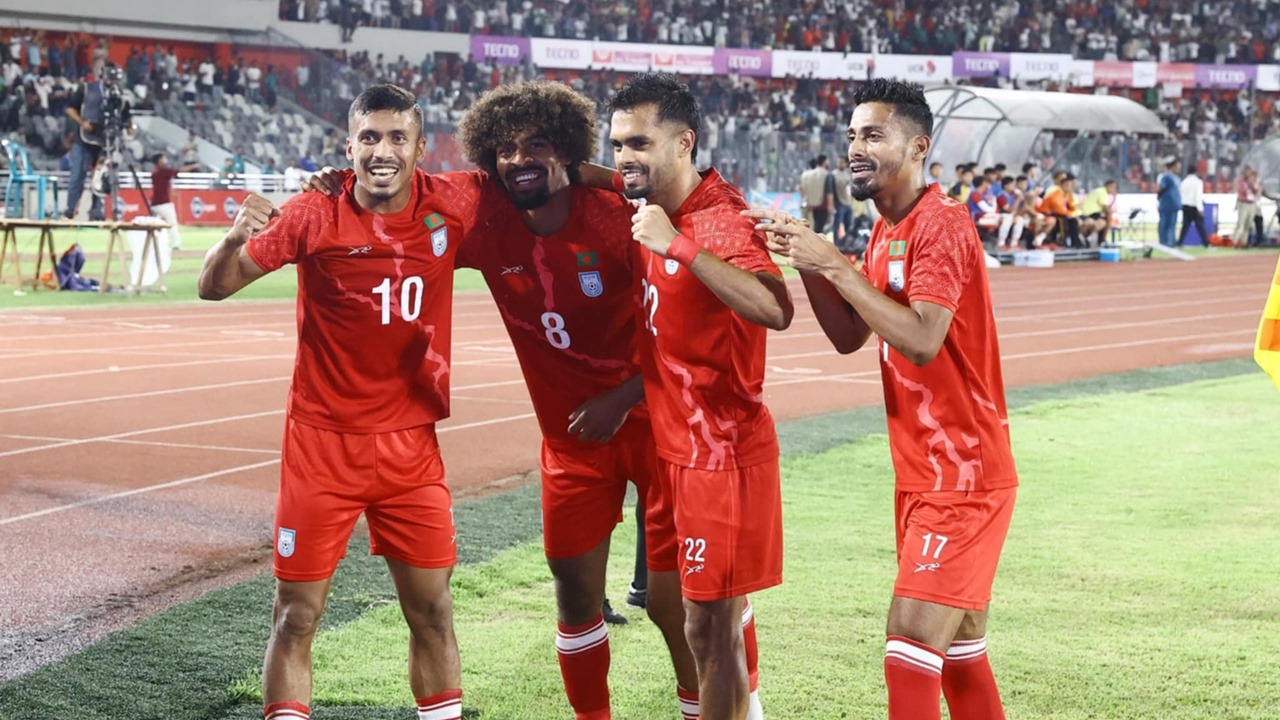 ‘হামজার গোলে আনন্দ’