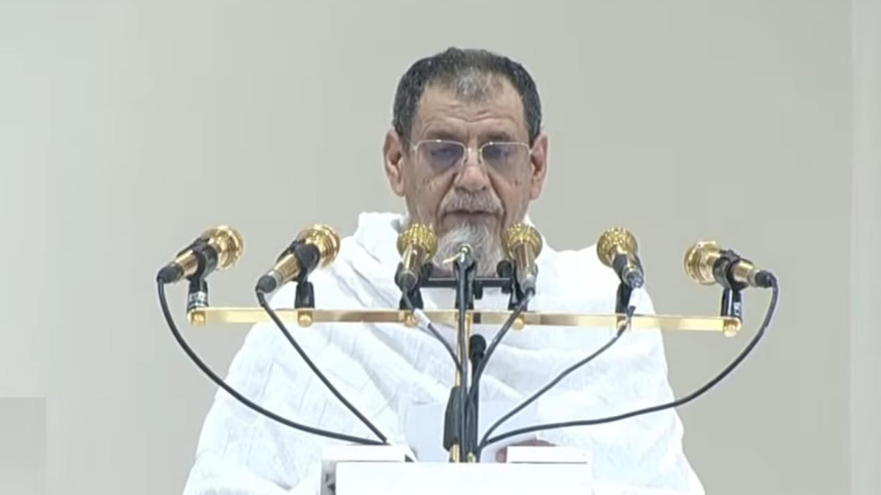 হজের খুতবা শুরু