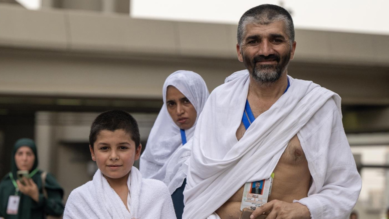 হজের আনুষ্ঠানিকতা শুরুর দিনকে আরবিতে কী বলা হয়?