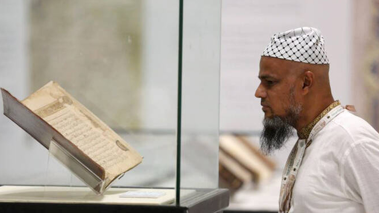 মসজিদুল হারামে কোরআনের ঐতিহাসিক পাণ্ডুলিপি প্রদর্শনী