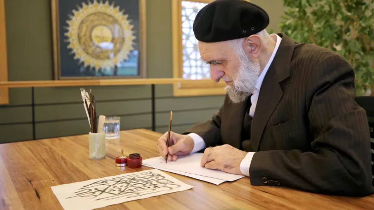 মসজিদে নববীসহ বিশ্বের বিখ্যাত সব মসজিদে শোভা পাচ্ছে যার ক্যালিগ্রাফি