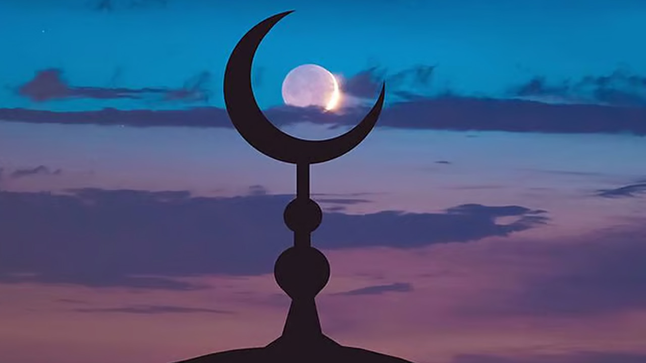 হিজরি নববর্ষ যেভাবে পালন করেন মুসলিমরা