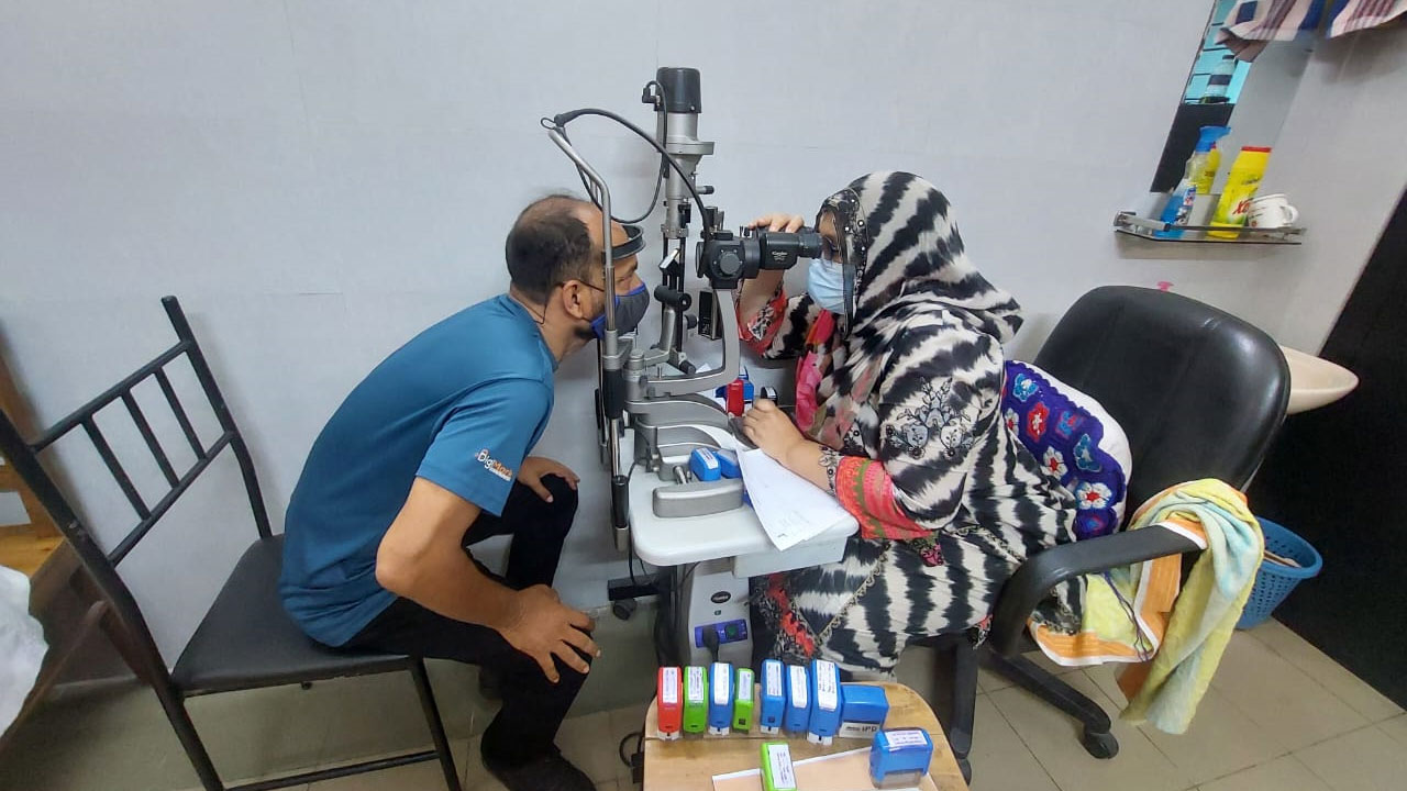 শুরু হয়েছে চিকিৎসাসেবা, খুশিতে আবেগ-আপ্লুত রোগীরা