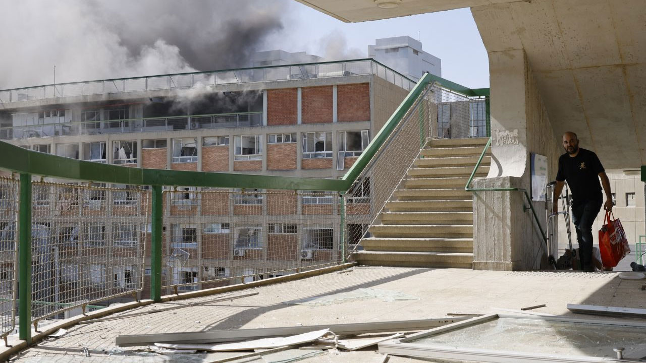 ইসরায়েলি হাসপাতালে নয়, কমান্ড ও গোয়েন্দা সদরদপ্তরে হামলা চালিয়েছে ইরান