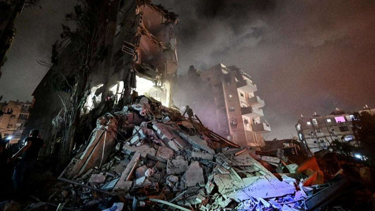 ইসরায়েলিদের ‘গুরুত্বপূর্ণ জায়গা’ থেকে সরে যেতে বলল ইরানের সশস্ত্র বাহিনী