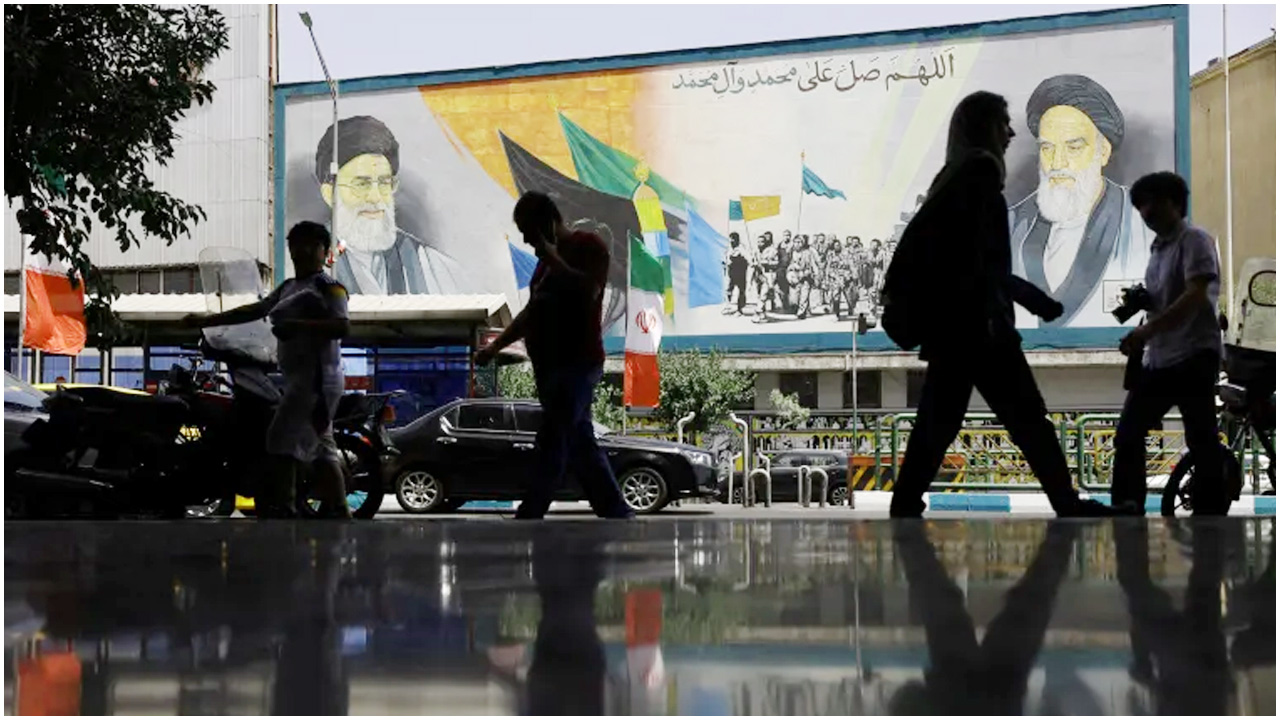 যুদ্ধবিরতিকে ইসরায়েলের বিরুদ্ধে ‘বিজয়’ হিসেবে দেখছে ইরান