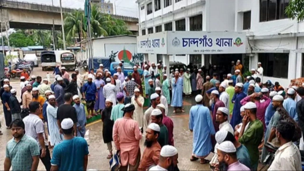 চট্টগ্রামে ইসলামী আন্দোলনের নেতা আটক, থানা ঘেরাওয়ের পর মুক্তি