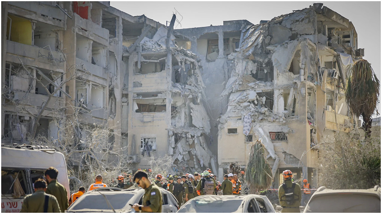 ইরানের হামলায় হাজার হাজার ইসরায়েলি গৃহহীন