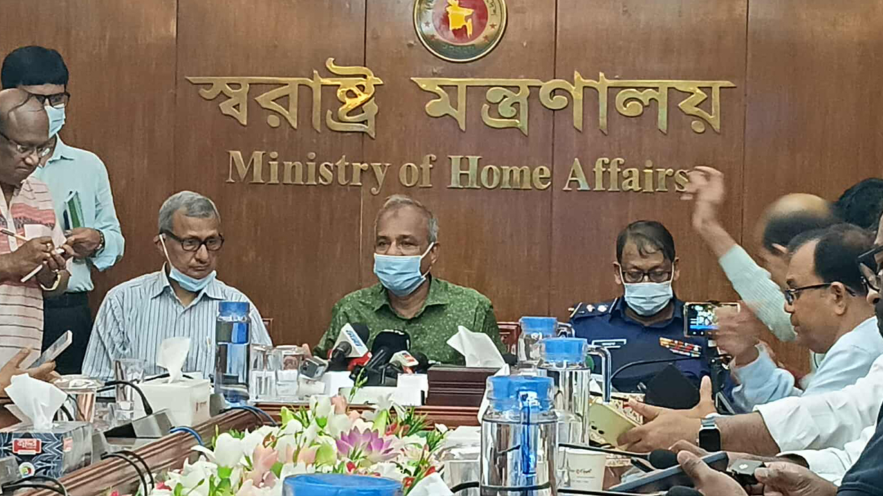 নির্বাচন উপলক্ষ্যে আইনশৃঙ্খলা বাহিনীর প্রস্তুতি রয়েছে