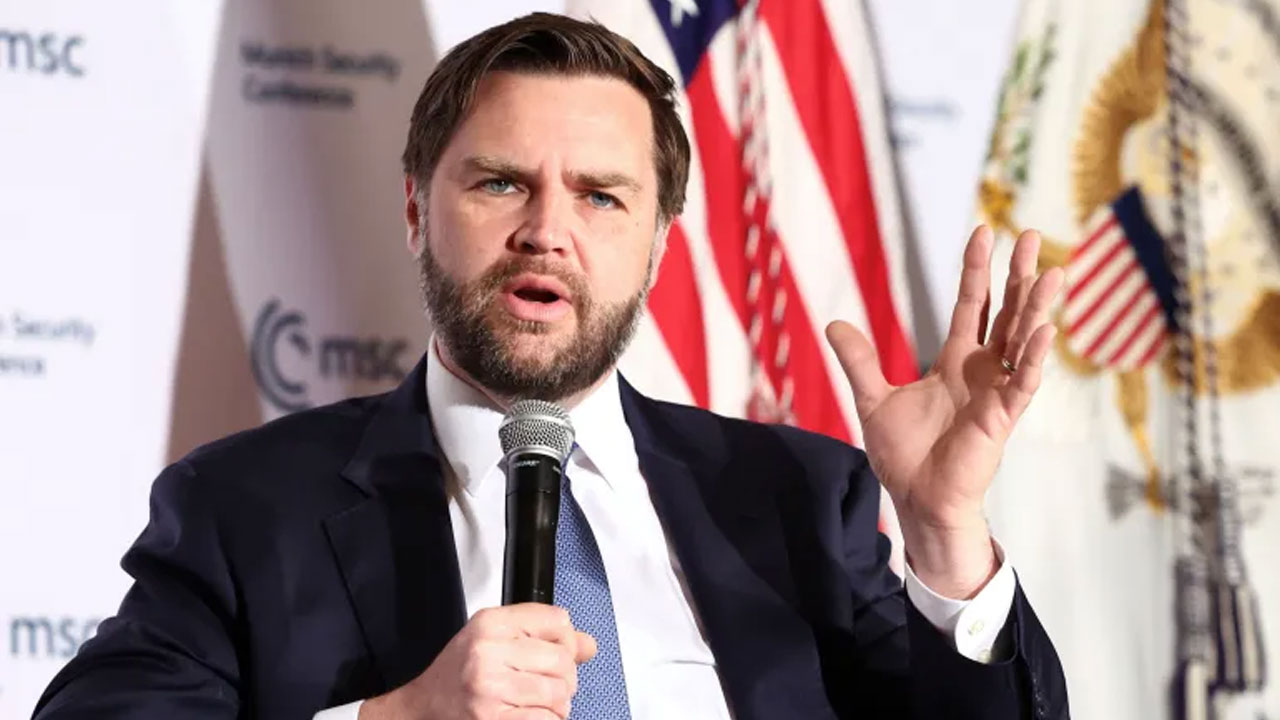 ইরানের ইউরেনিয়াম সমৃদ্ধকরণ বন্ধে ট্রাম্প ‘আরও পদক্ষেপ নিতে পারেন’