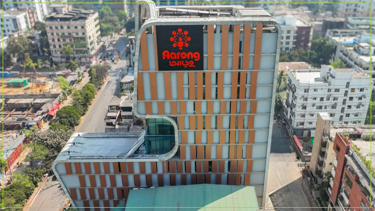 আড়ংয়ে চাকরির বিজ্ঞপ্তি, এসএসসি পাসেই নেবে হেলপার