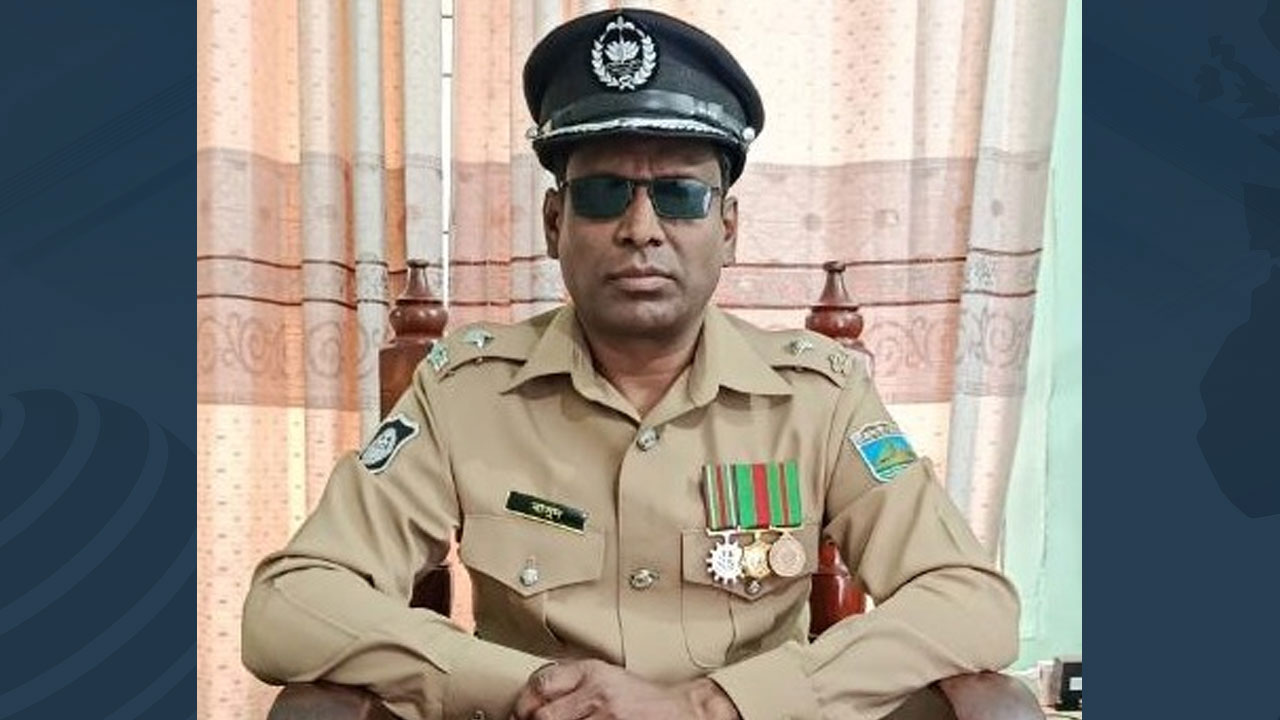 ঘুষ গ্রহণ, ওসি এখন এসআই